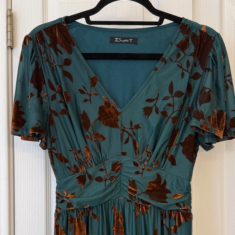 Simplee Velvet Floral Maxi Dress Small Green V Neck Boho Wedding Guest - Picture 3 of 6